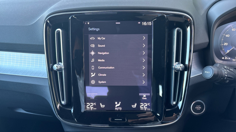 Volvo Xc40 1.5 T4 Recharge PHEV Plus Dark 5dr Auto Estate